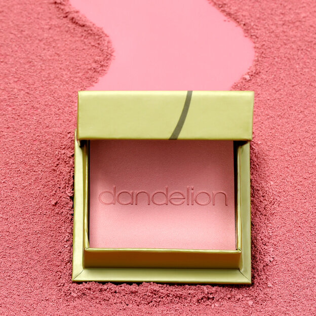 Dandelion product shot