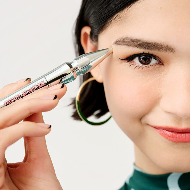 Precisely, My Brow Wax Shade 6 model